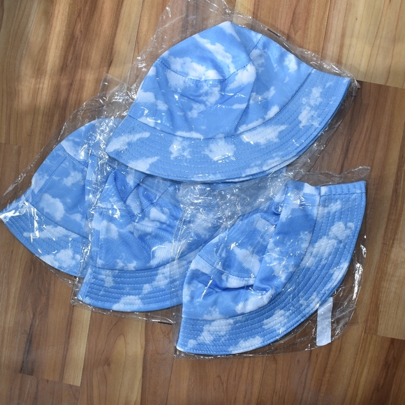 Blue and white unisex cloud bucket hat one size - Picture 3 of 4